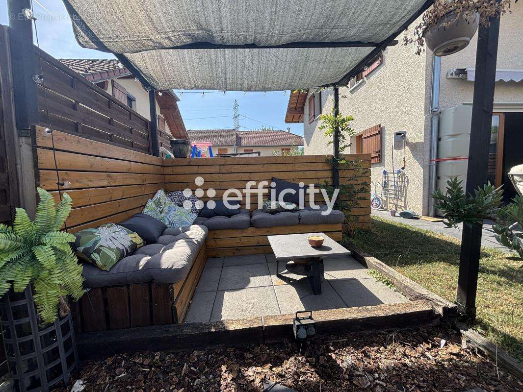 Maison 94 m² à Montagny-Les-Lanches  - photo 16