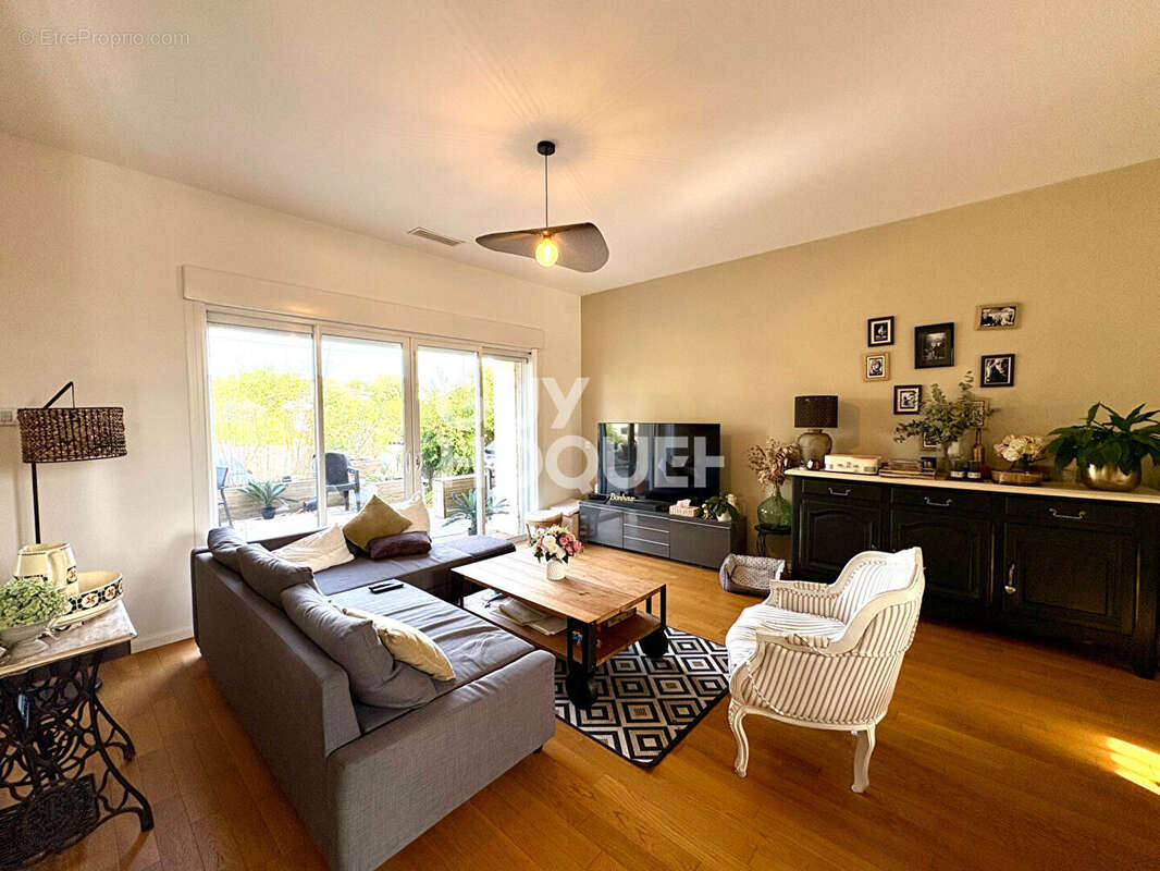 Maison à SAINT-MEDARD-D&#039;EYRANS