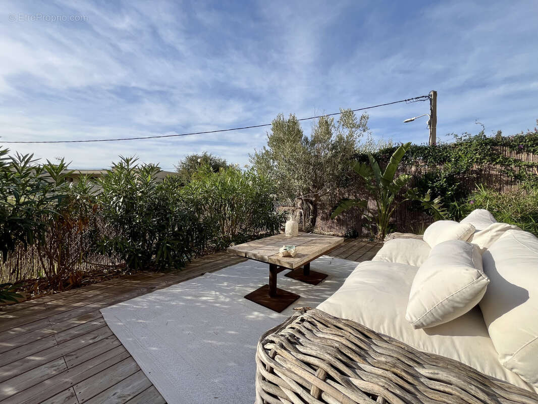 Appartement à SIX-FOURS-LES-PLAGES