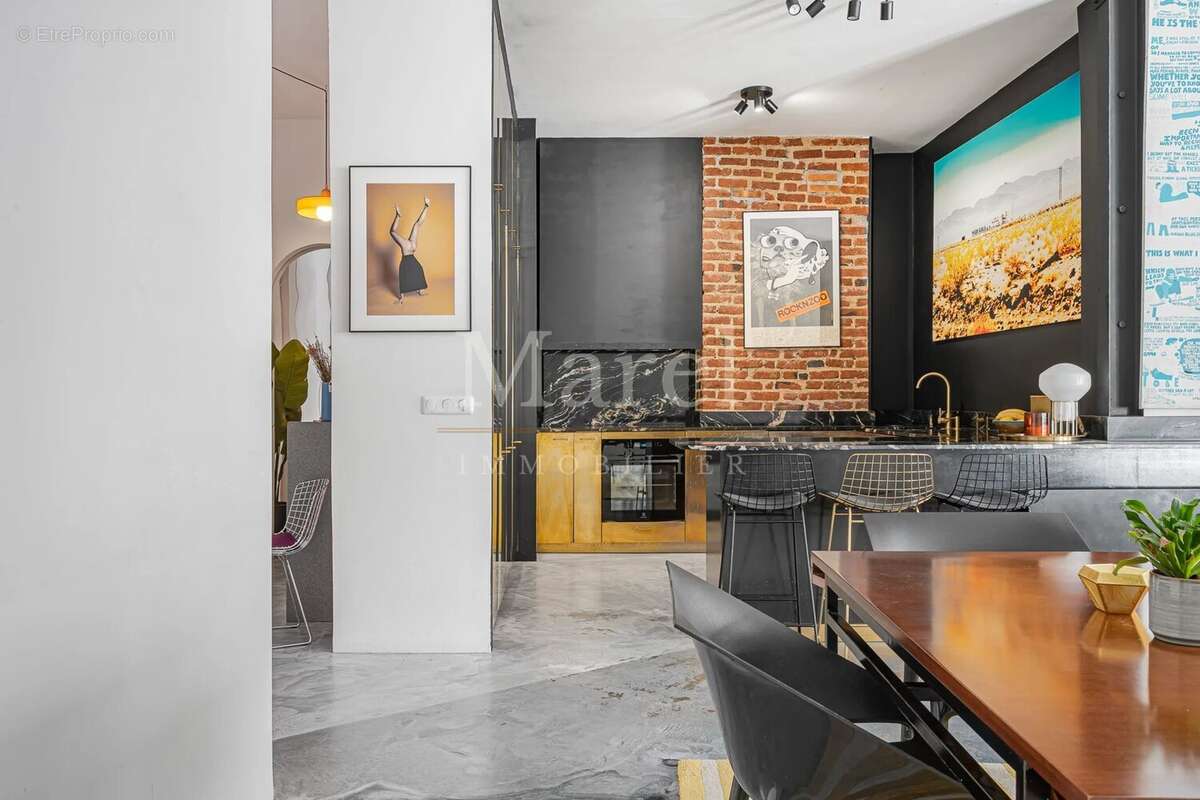 Appartement à PARIS-9E