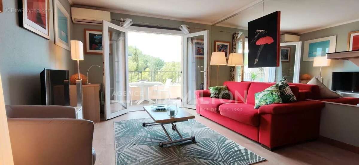 Appartement à VALBONNE
