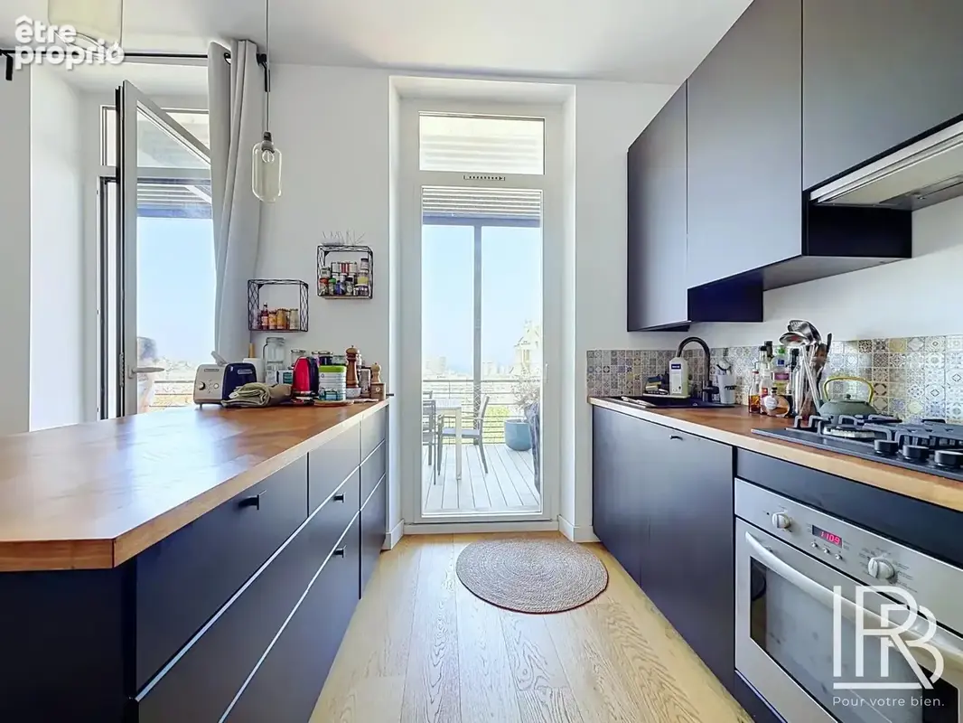 Appartement à Marseille-7e  - photo 4