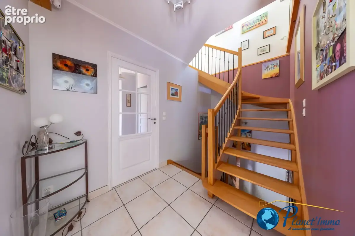 Maison individuelle de 233 m2 habitables avec terrain de 2100m2 arboré avec Piscine. - photo 12
