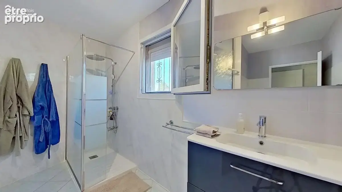 Maison familiale de 184 m² avec piscine et vue dégagée – Calme et confort - photo 19