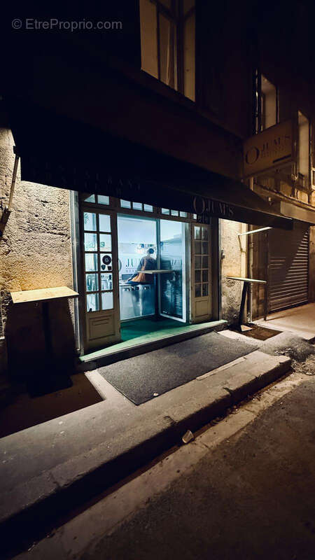 Commerce à AIX-EN-PROVENCE