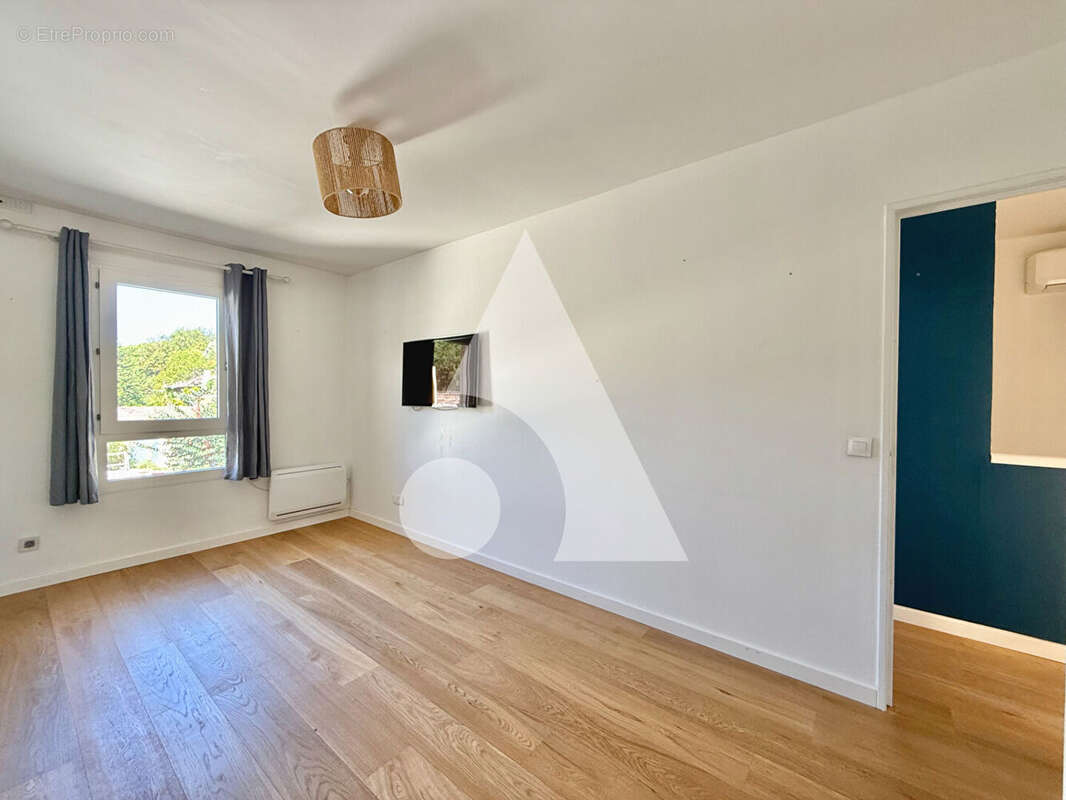 Maison à LE THOLONET