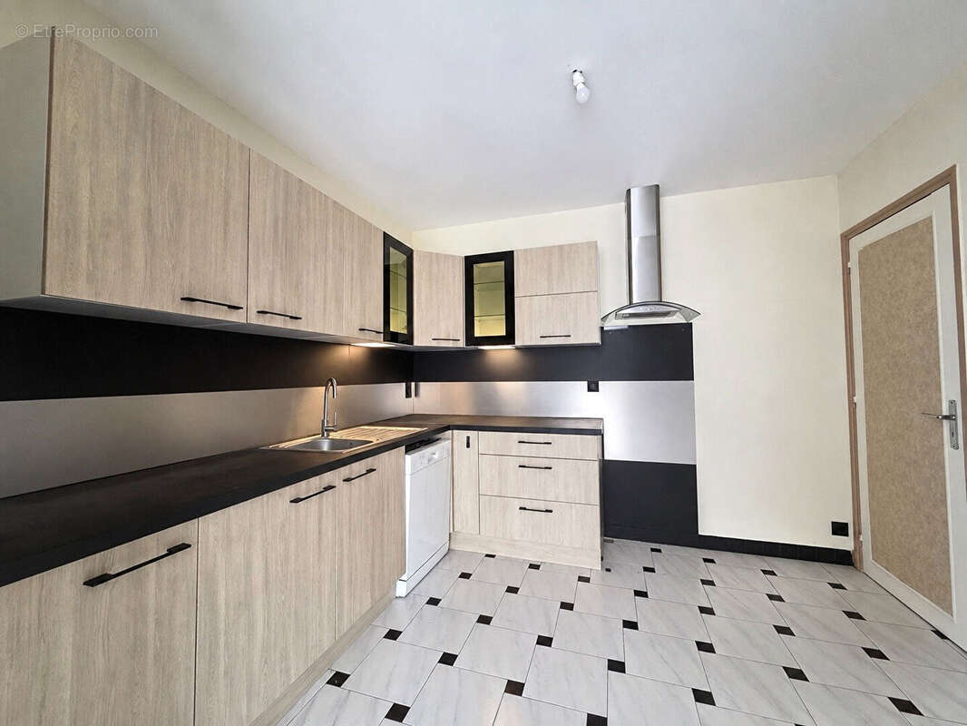 Maison Royan 7 pièce(s) 200 m2 - photo 6