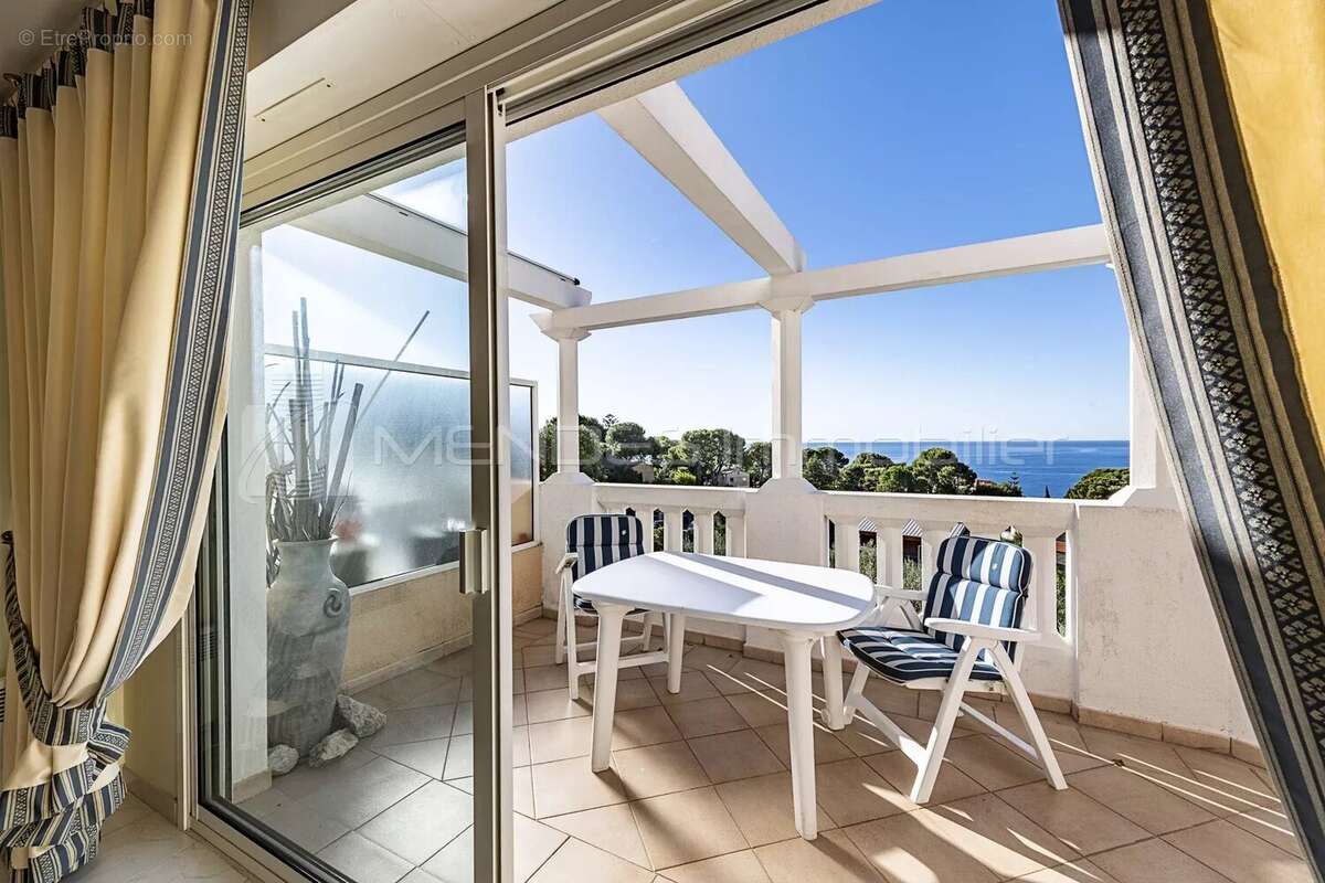 Appartement à CAP-D'AIL