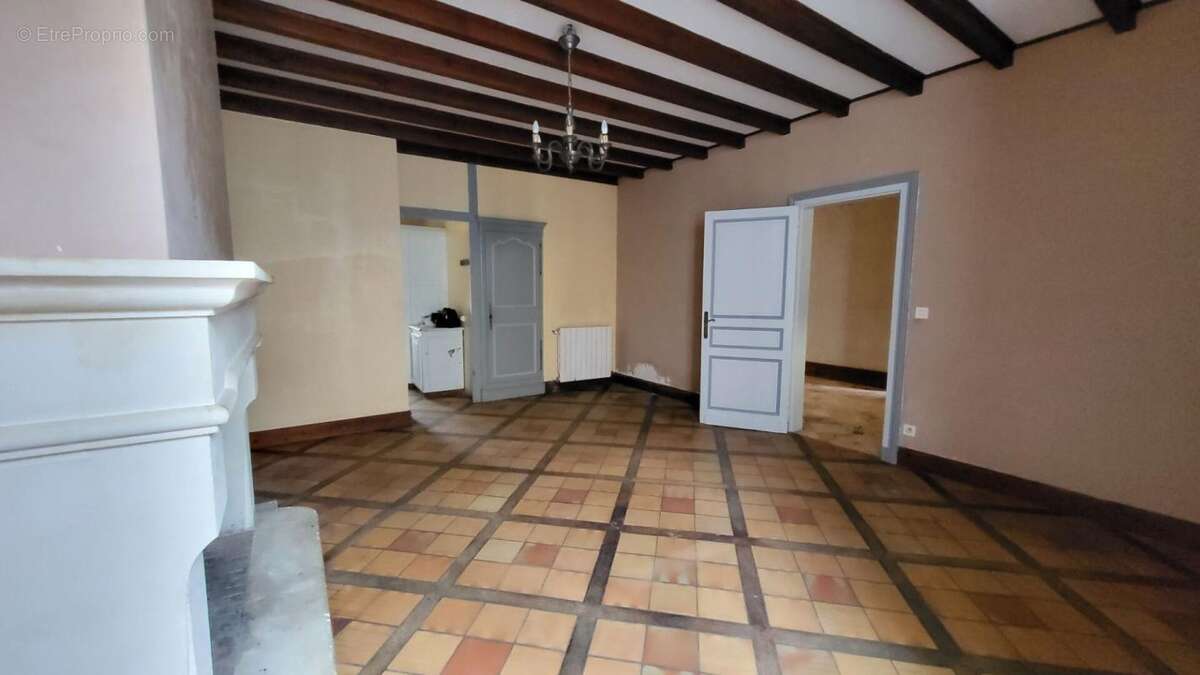 Maison à VILLEFRANCHE-DE-LONCHAT