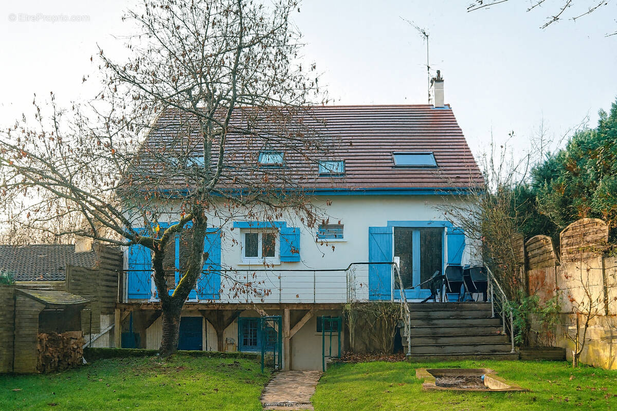 Maison à JOUARS-PONTCHARTRAIN