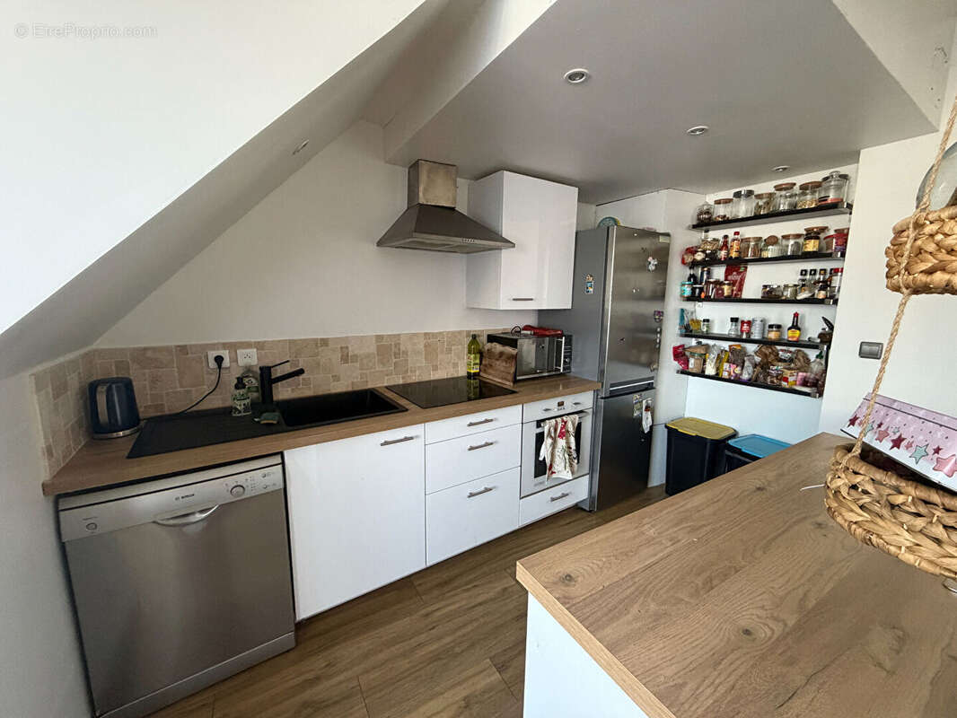 Appartement à CORCELLES-LES-MONTS