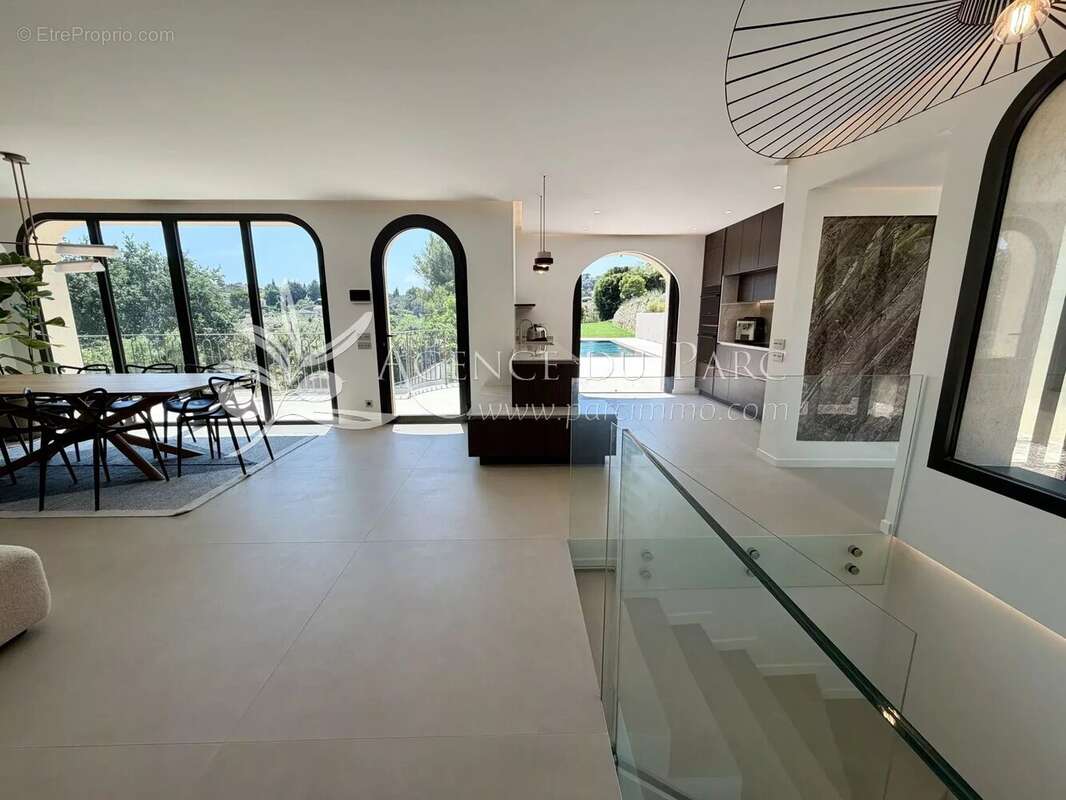 Villa de charme 216 m2+ 199 m2 de possibilité d’agrandissement - photo 27