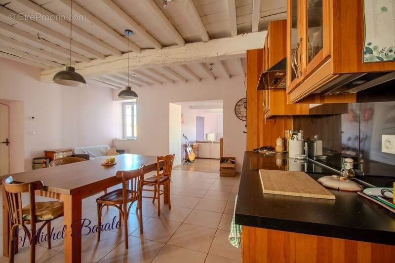 Ferme rénovée 205 m² – 6 chambres – terrain 16 000 m² – géothermie – vue – Montromant (69) - photo 23