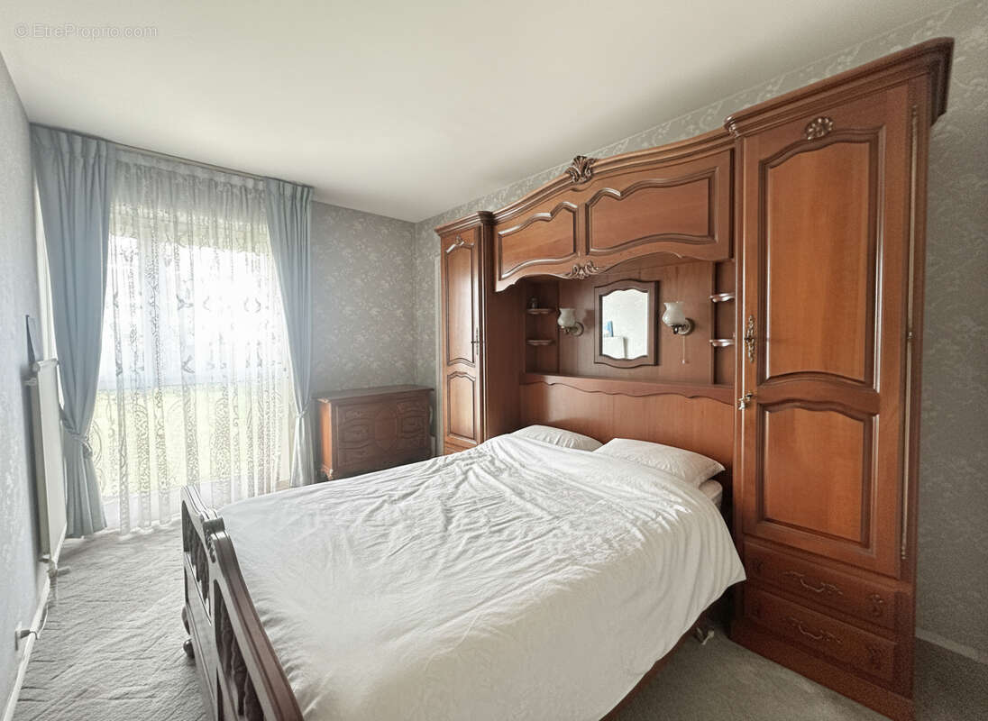 Appartement à CORBEIL-ESSONNES