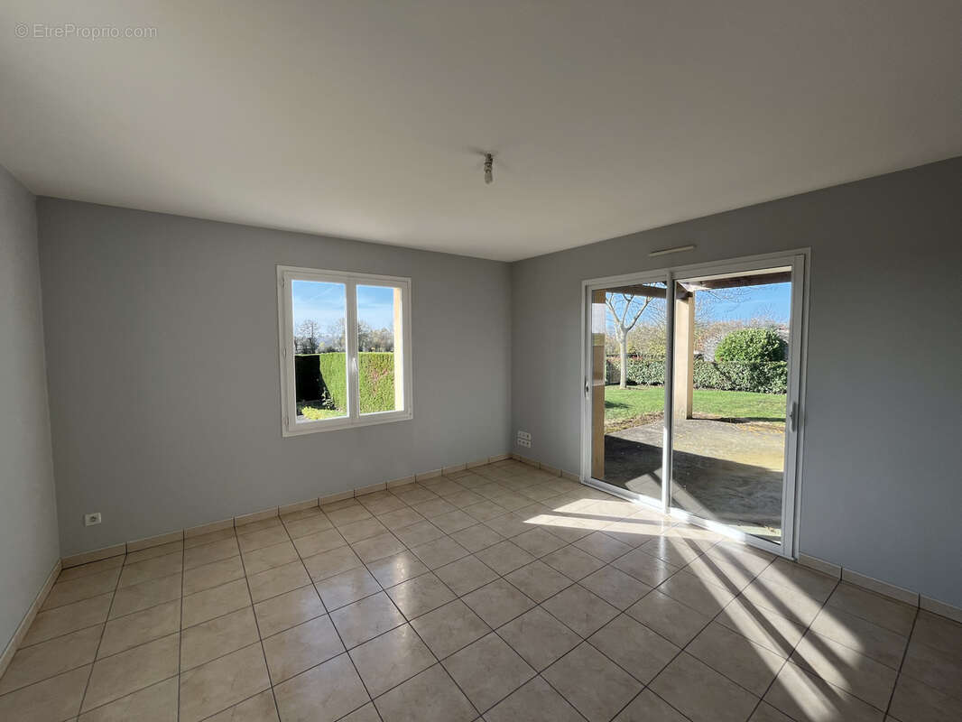 Maison à LA MEILLERAIE-TILLAY