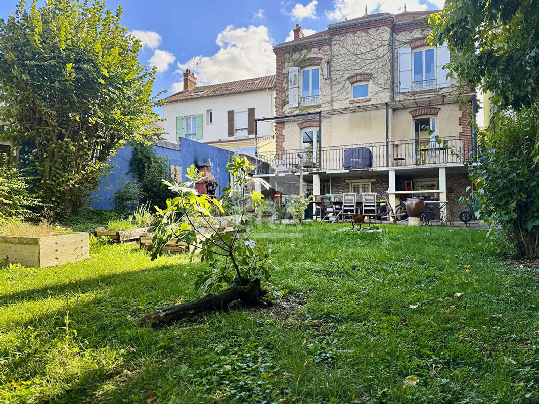 Maison à COMBS-LA-VILLE