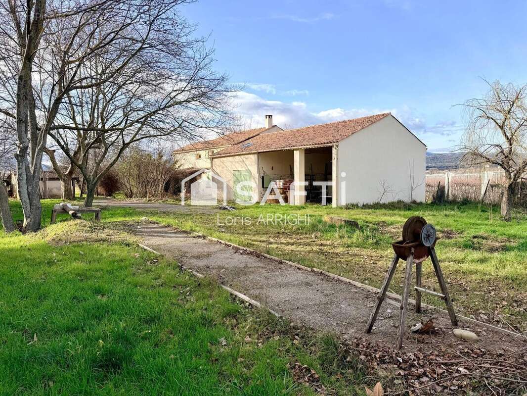 Photo 2 - Maison à LES MEES