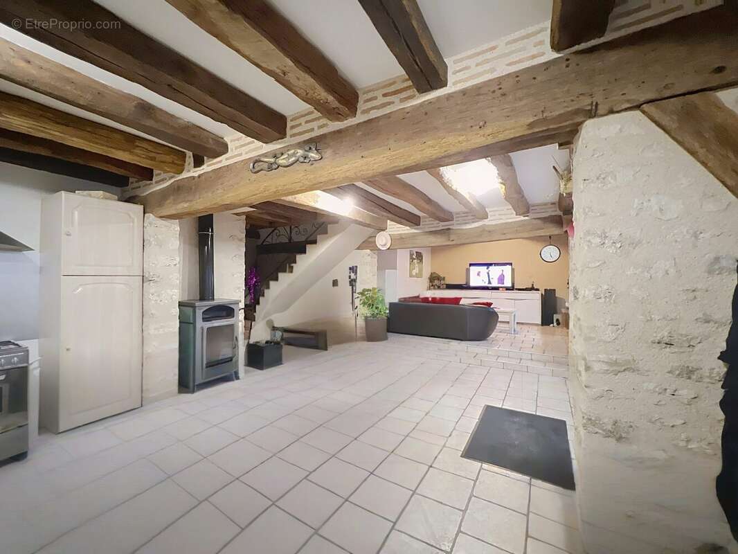 Maison à HUISSEAU-SUR-COSSON