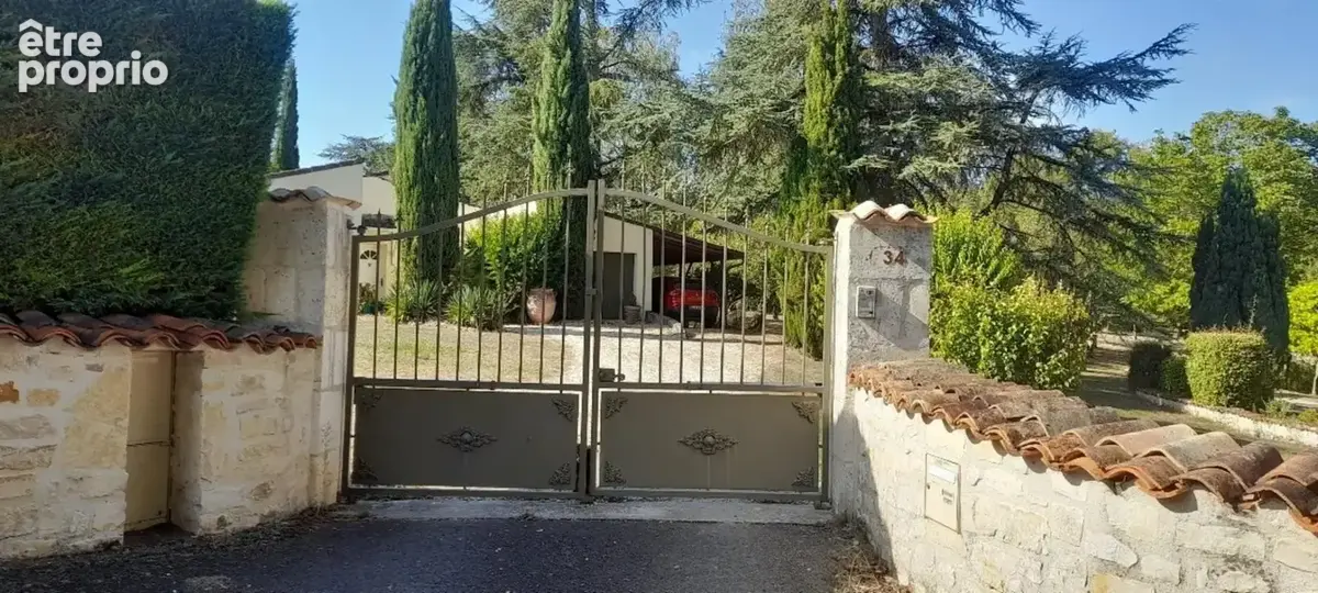 Voeuil et Giget. Maison 130 m² avec terrain et piscine - photo 6
