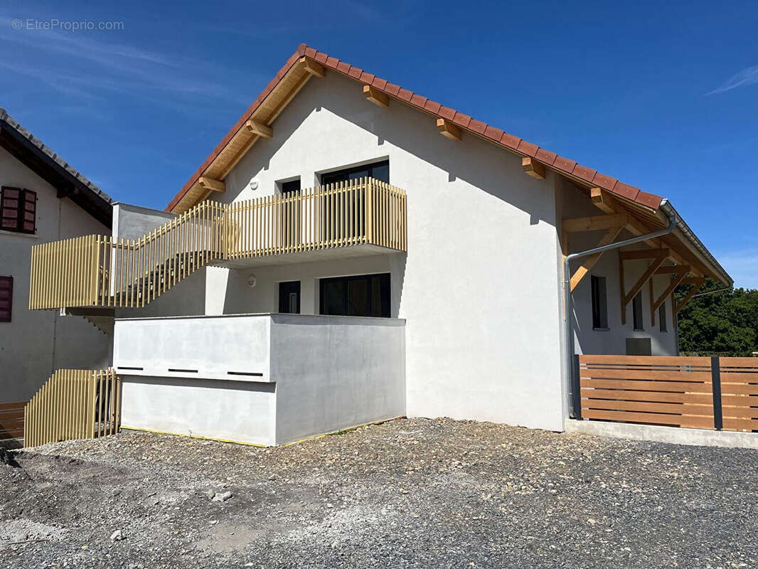 Appartement à ARMOY