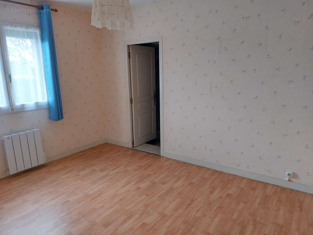 Maison à LUCHE-PRINGE