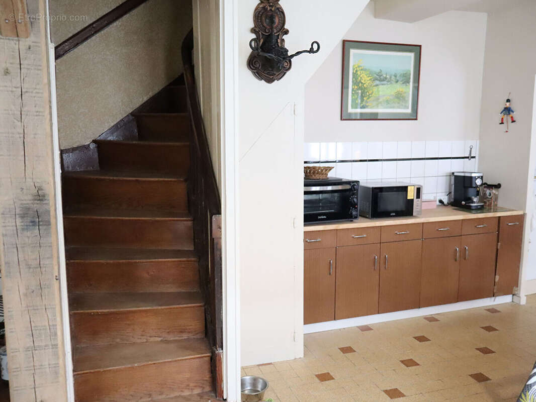 Maison à SAINT-GEORGES-DE-ROUELLEY