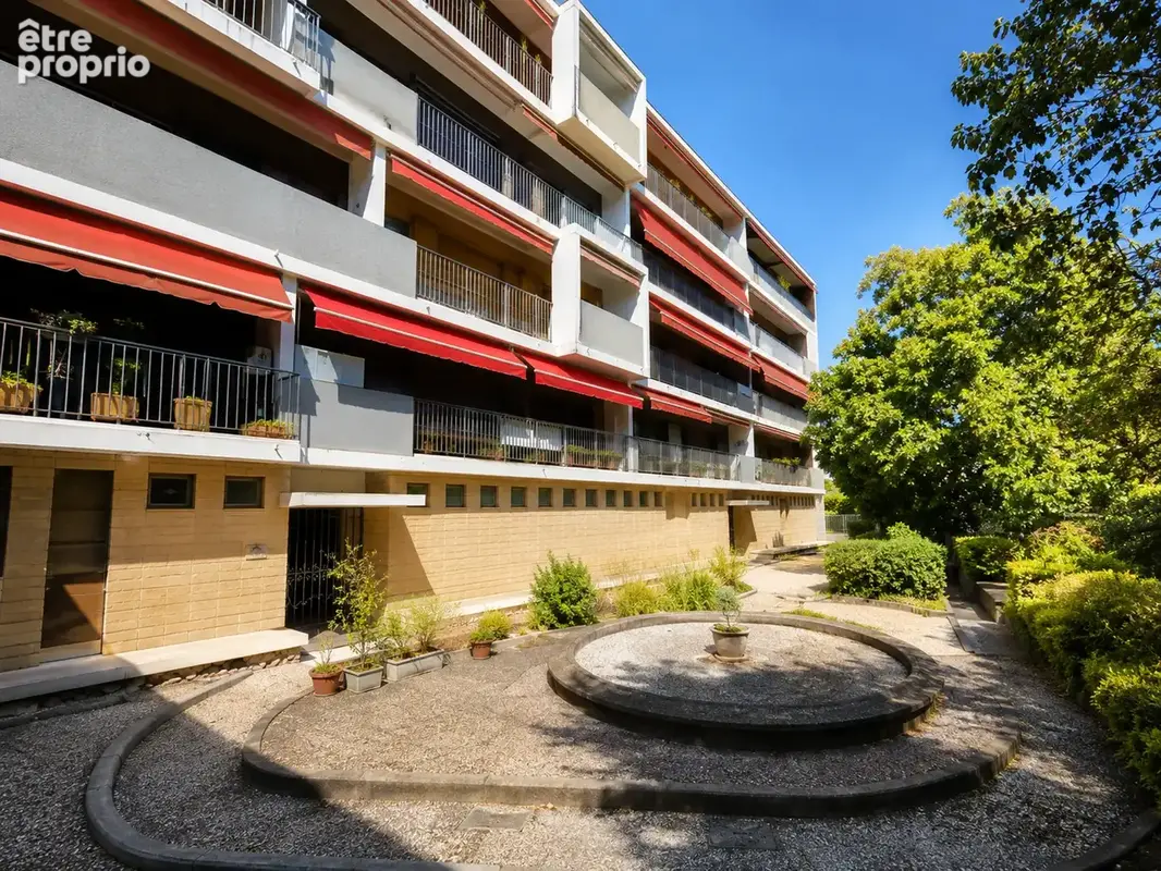 Appartement de 3 chambres avec garage et terrasse à Arles dans la résidence du centre ville - photo 13