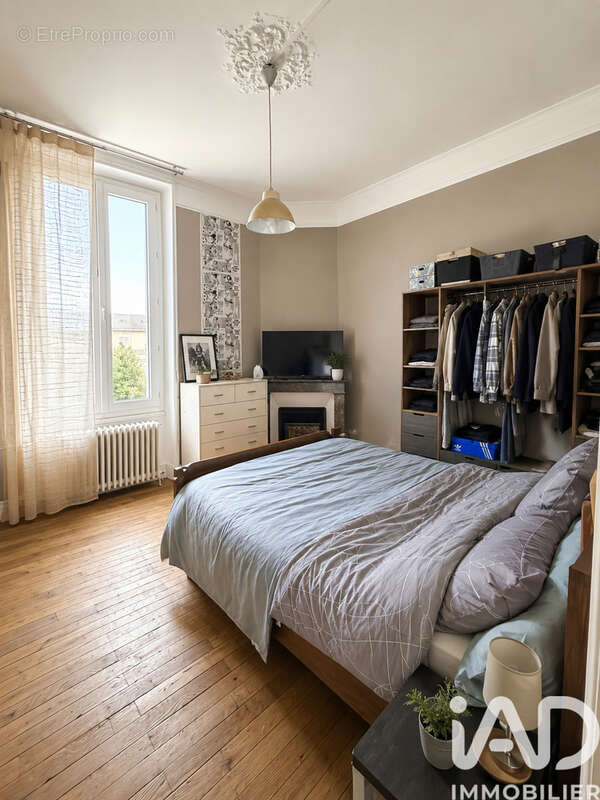 Maison 97 m² à Bourges  - photo 8