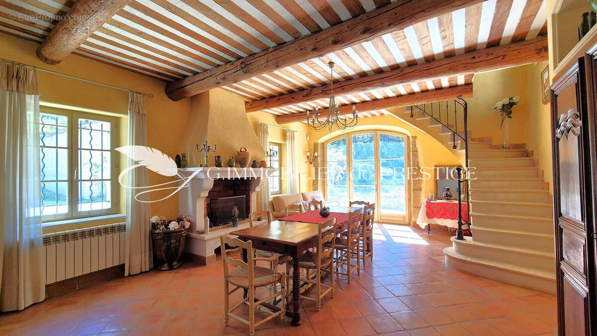 Maison à AUBIGNAN