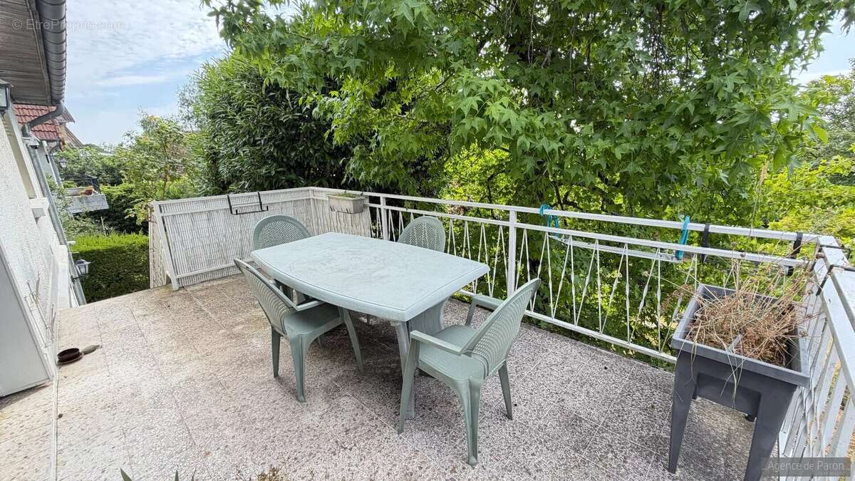 Maison à VERRIERES-LE-BUISSON