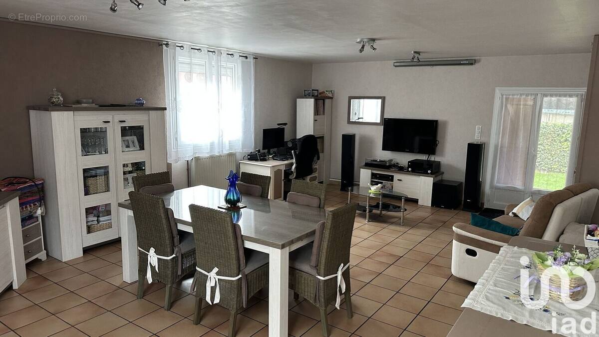 Photo 1 - Maison à SAINTE-SAVINE