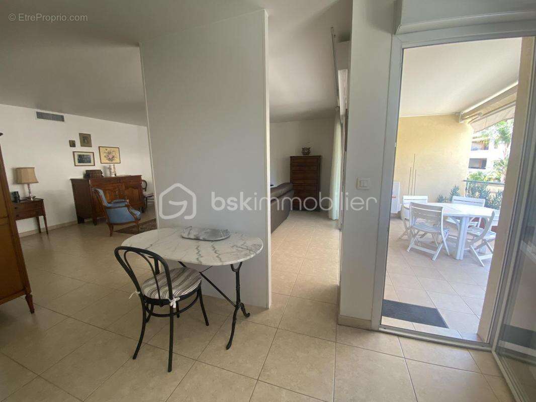 Appartement à HYERES