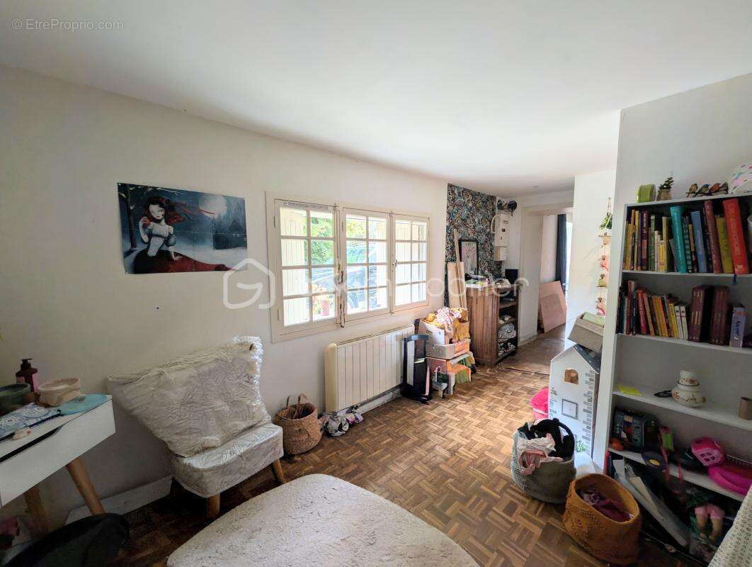 SAINT-VAIZE – Ensemble immobilier à fort potentiel aux portes de Saintes 85000€ - photo 13