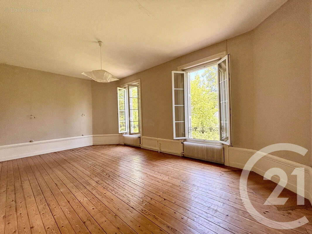 Maison 168 m² à Angouleme  - photo 11