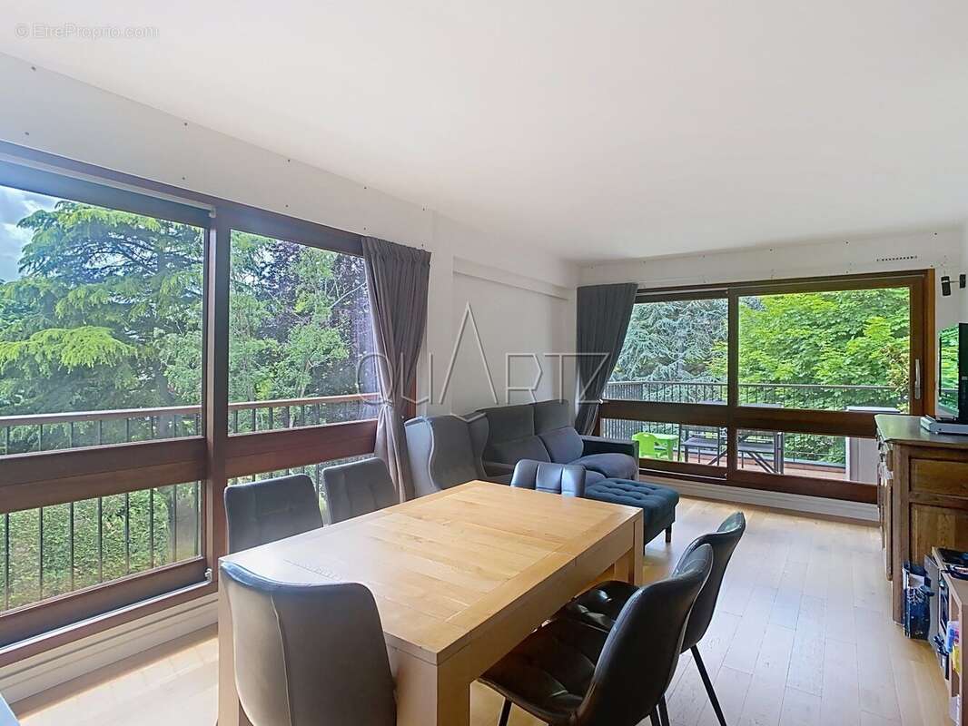 Appartement à LE CHESNAY