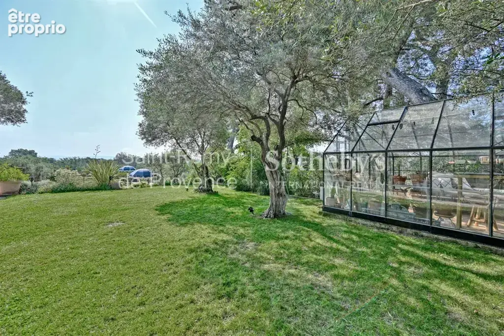 Maison de maître, écrin de verdure et vue panoramique sur Avignon - photo 17