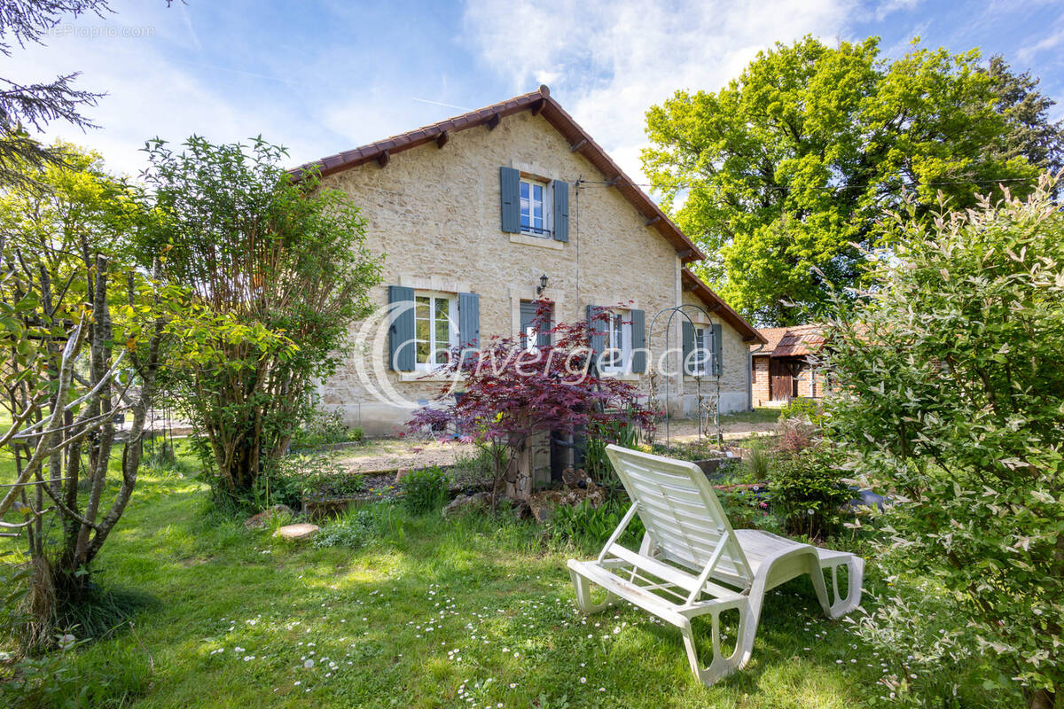 Maison à SAINT-BRICE-SUR-VIENNE
