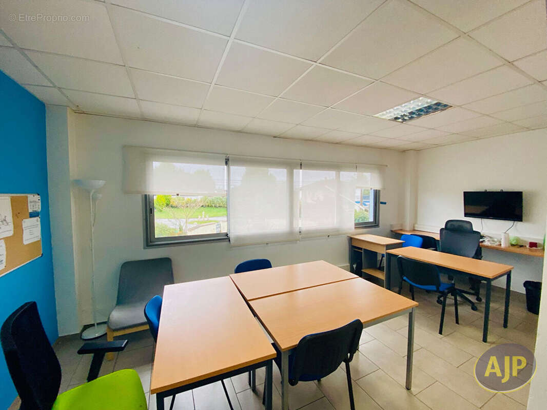 Commerce à LESPARRE-MEDOC