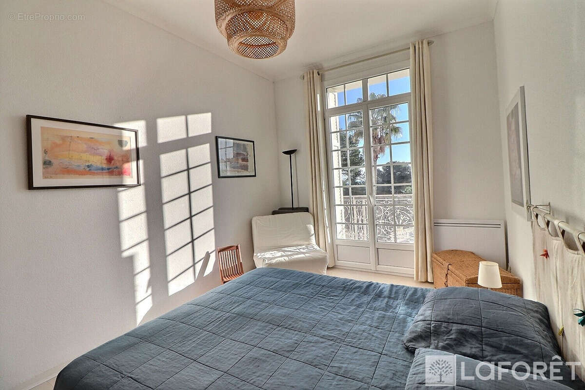 Appartement à HYERES