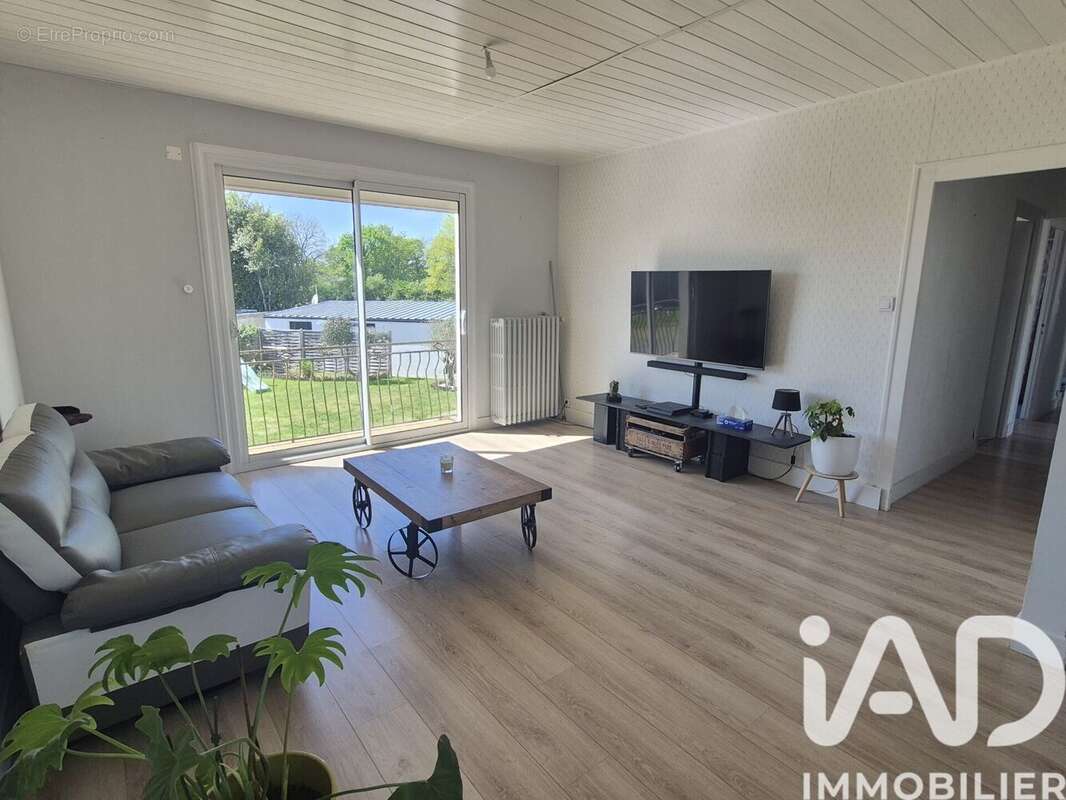 Photo 2 - Maison à SALIGNY