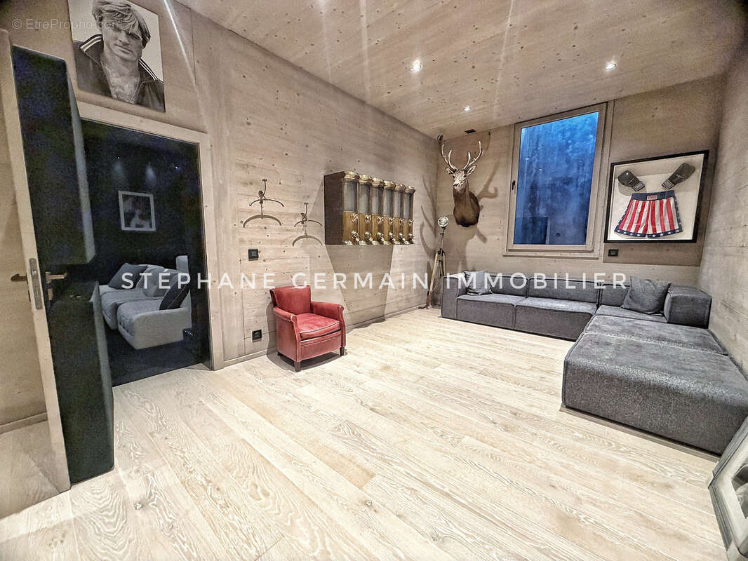 Maison à DEMI-QUARTIER