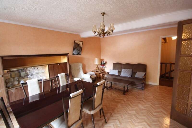 Maison à vendre 5 pièces de 148 m² à CHALEY (01) avec jardin de 436 m² en bordure de la rivière - photo 15
