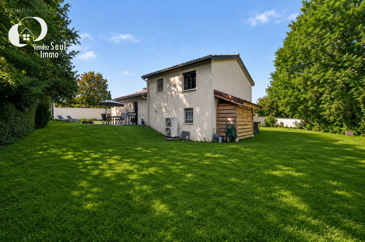 Maison  4 pièces sur terrain 990 m2 avec piscine - photo 14