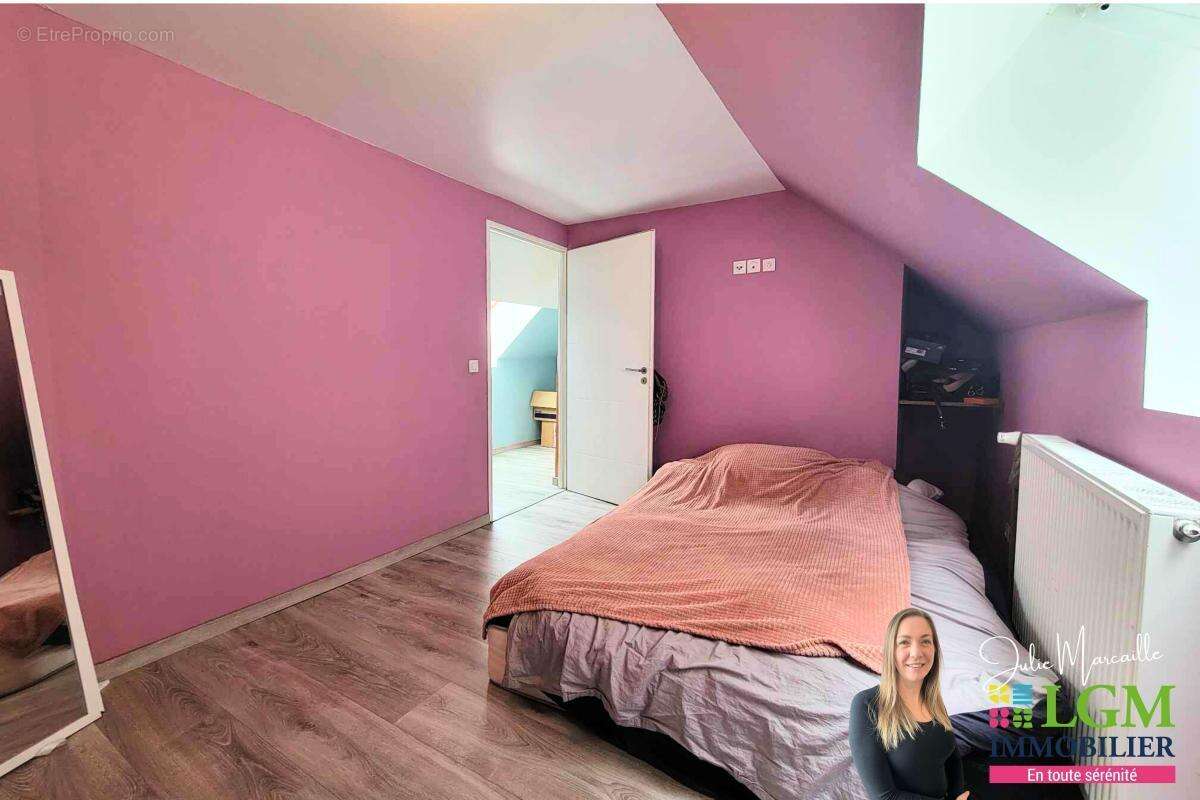 Maison à DOUCHY-LES-MINES