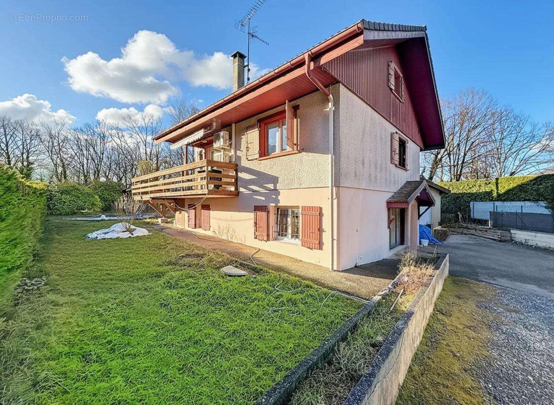 Maison à BONNEVILLE