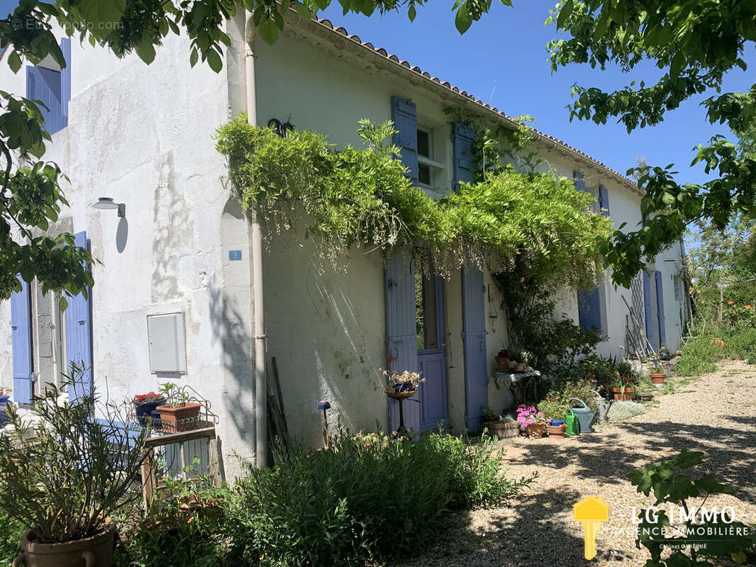 Maison à ARCES