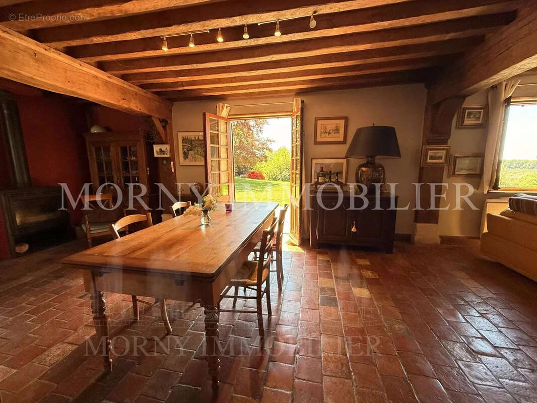 Maison à PONT-L&#039;EVEQUE