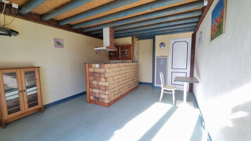 Maison à SAINT-BONNET-DES-QUARTS