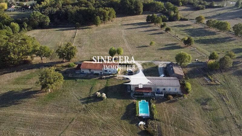 Maison à SAINT-MICHEL-DE-DOUBLE