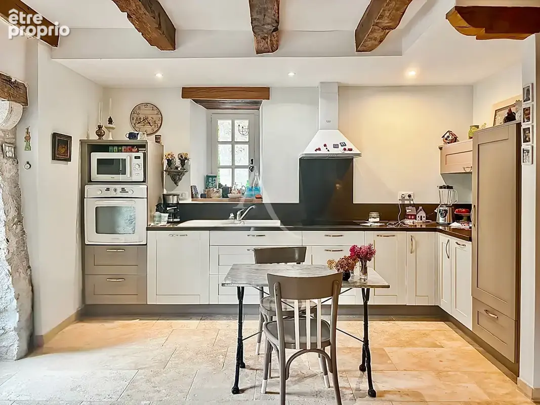 A VENDRE - Superbe maison en pierre avec dépendance et piscine - photo 5